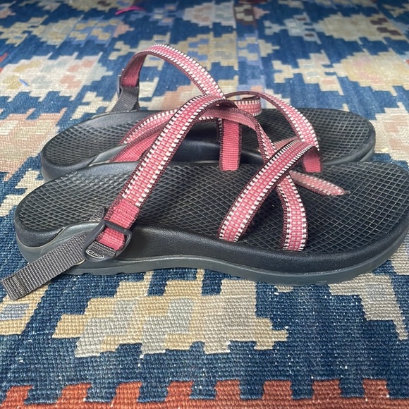 Chaco Sandals Slip on Slides - Picture 2 of 6